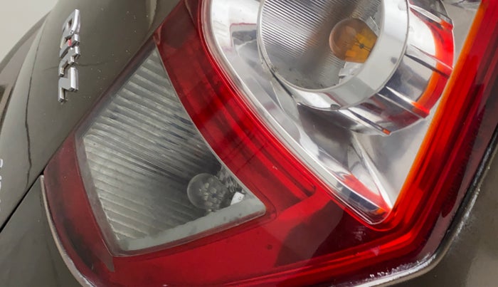 2012 Maruti Ritz VXI, Petrol, Manual, 41,199 km, Right tail light - Faded
