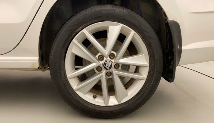 2017 Skoda Rapid STYLE 1.5 TDI AT, Diesel, Automatic, 62,834 km, Left Rear Wheel