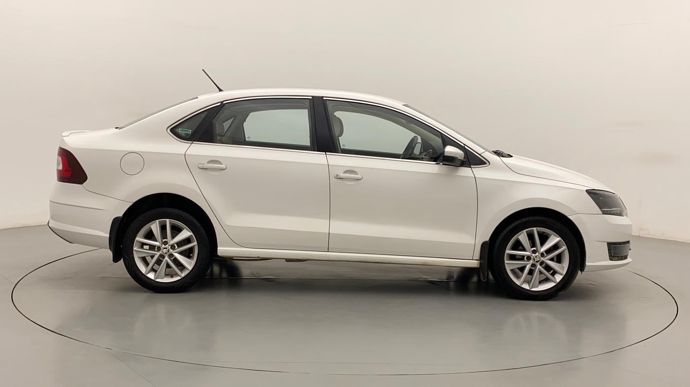 2017 Skoda Rapid STYLE 1.5 TDI AT, Diesel, Automatic, 62,834 km, Right Side View
