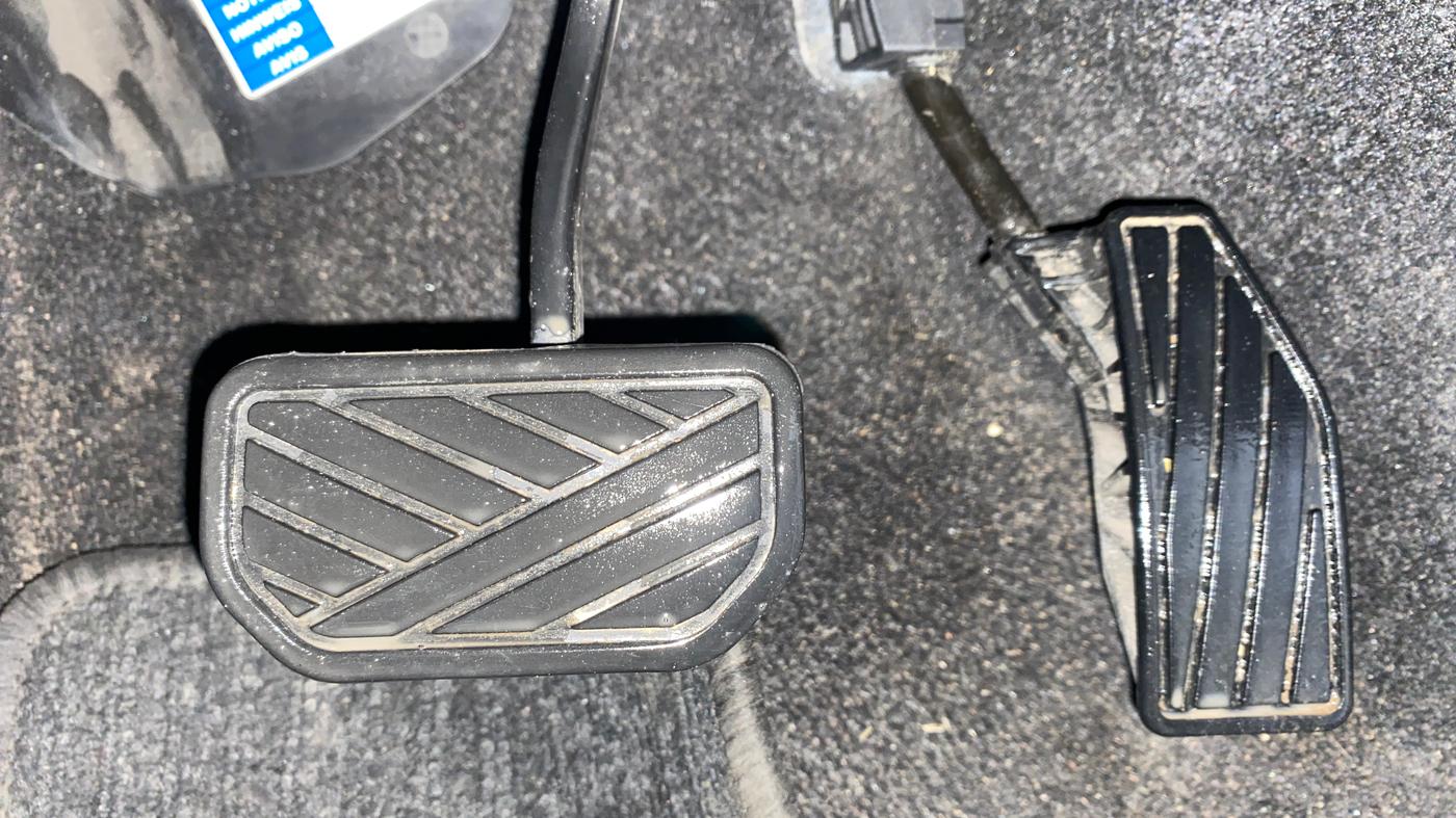 2018 Maruti Baleno ALPHA 1.2K12  AT, Petrol, Automatic, 35,190 km, Pedals