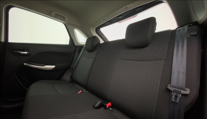 2018 Maruti Baleno ALPHA 1.2K12  AT, Petrol, Automatic, 35,190 km, Right Side Rear Door Cabin