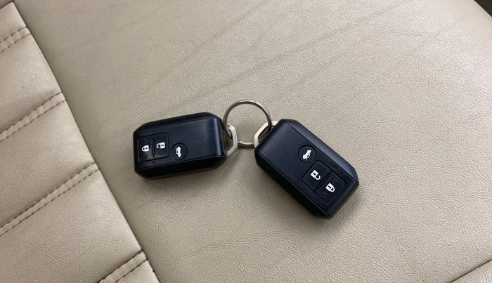 2019 Maruti Dzire ZXI AMT, Petrol, Automatic, 71,424 km, Key Close Up