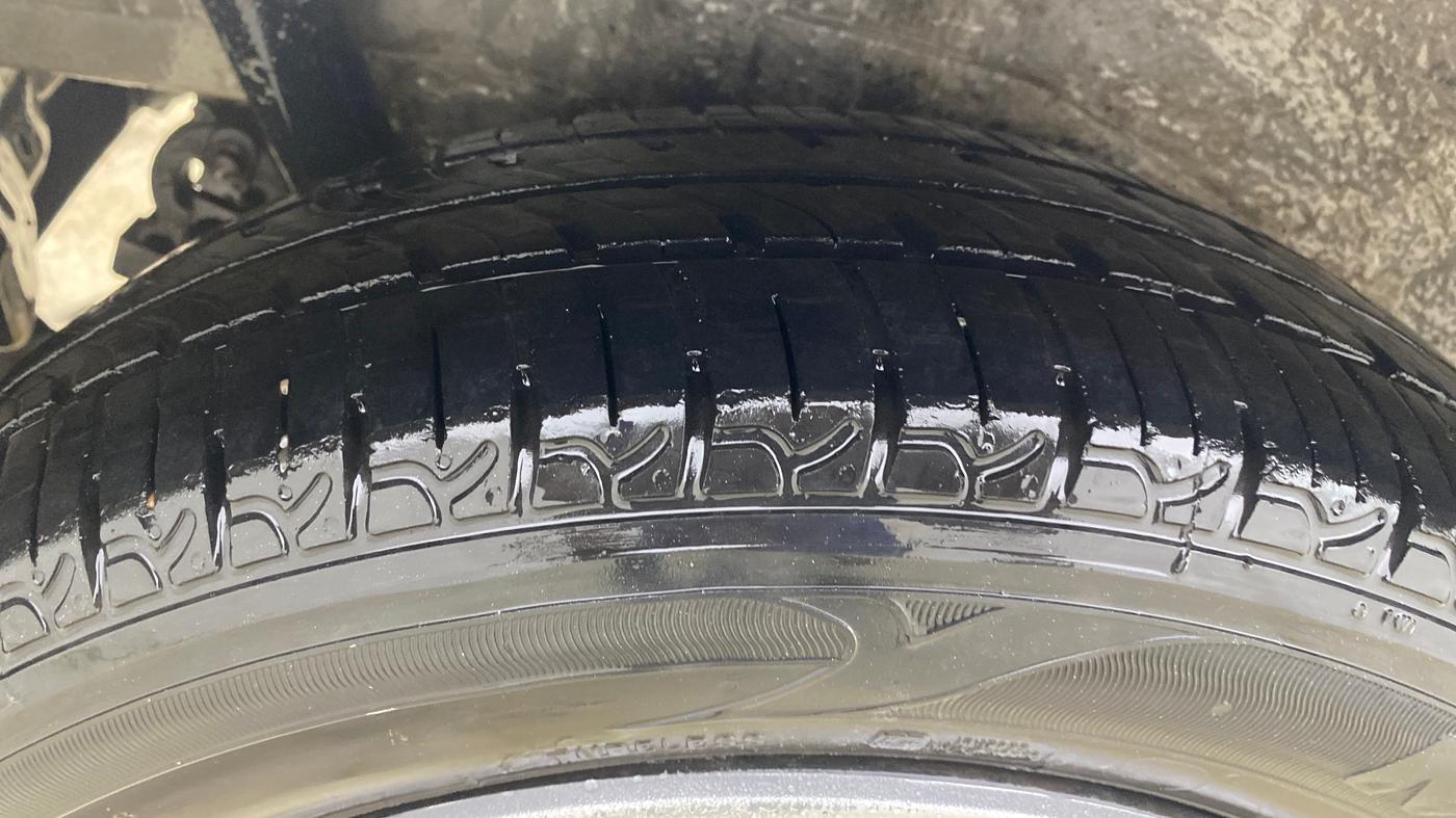 2015 Maruti Wagon R 1.0 VXI, CNG, Manual, 74,994 km, Right Rear Tyre Tread