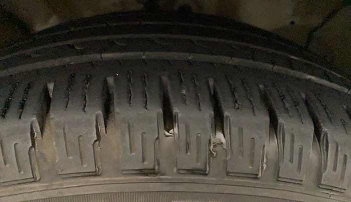 2016 Honda CRV 2.0L I-VTEC 2WD AT, Petrol, Automatic, 69,466 km, Right Front Tyre Tread