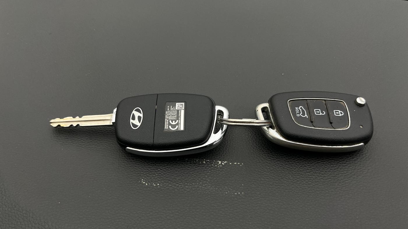 2016 Hyundai Creta S 1.6 PETROL, Petrol, Manual, 61,353 km, Key Close Up