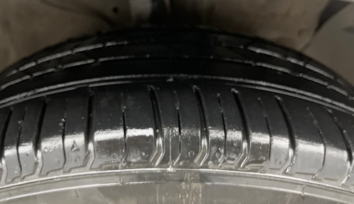 2016 Hyundai Creta S 1.6 PETROL, Petrol, Manual, 61,449 km, Right Front Tyre Tread