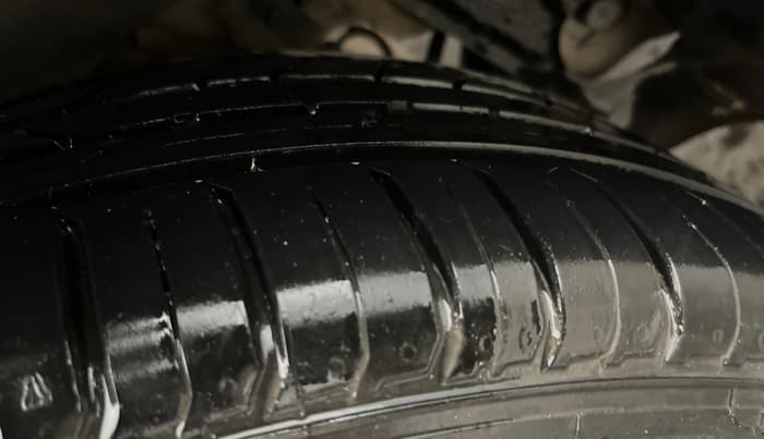 2016 Hyundai Creta S 1.6 PETROL, Petrol, Manual, 61,449 km, Right Rear Tyre Tread