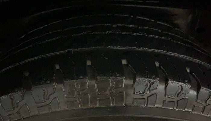 2018 Toyota Fortuner 2.8 4X2 MT, Diesel, Manual, 88,392 km, Right Rear Tyre Tread
