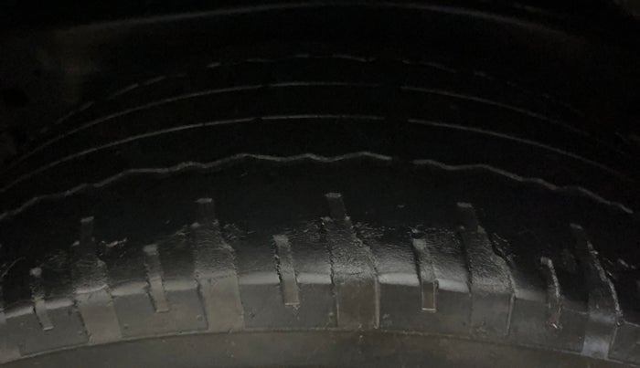 2018 Toyota Fortuner 2.8 4X2 MT, Diesel, Manual, 88,392 km, Left Rear Tyre Tread