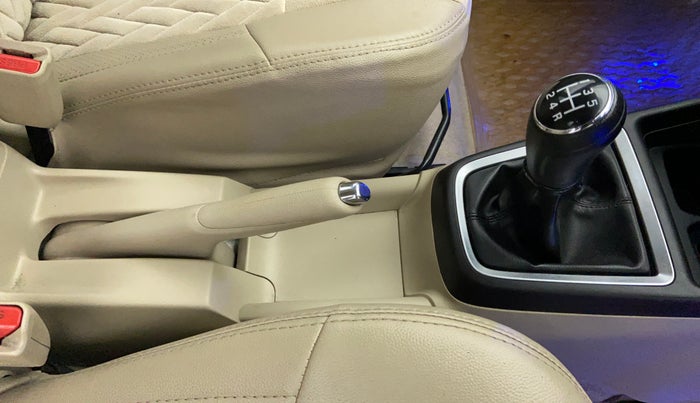2017 Maruti Dzire VXI, Petrol, Manual, 58,164 km, Gear Lever