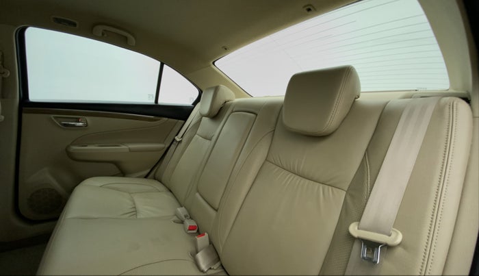 2018 Maruti Ciaz ALPHA 1.5 AT SHVS, Petrol, Automatic, 81,761 km, Right Side Rear Door Cabin