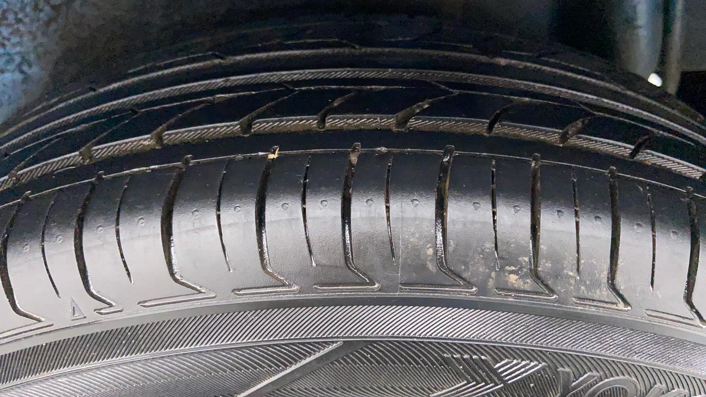 2016 Maruti Celerio VXI AGS, Petrol, Automatic, 29,833 km, Left Rear Tyre Tread
