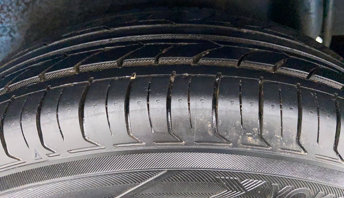 2016 Maruti Celerio VXI AGS, Petrol, Automatic, 29,833 km, Left Rear Tyre Tread