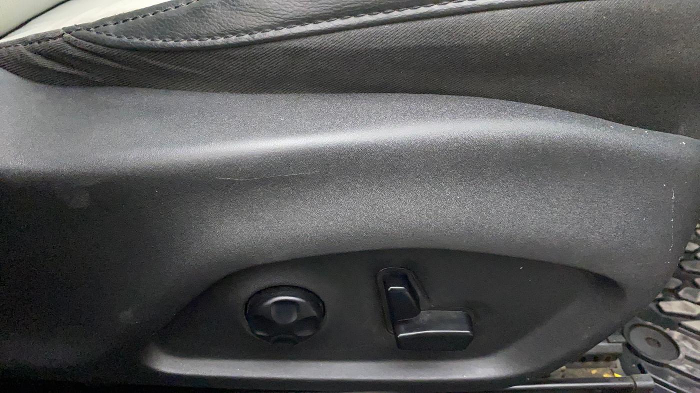 2019 Jeep Compass LIMITED PLUS DIESEL, Diesel, Manual, 54,486 km, Driver Side Adjustment Panel