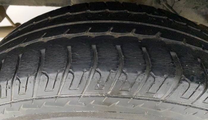 2018 Datsun Go A, Petrol, Manual, 24,089 km, Right Rear Tyre Tread