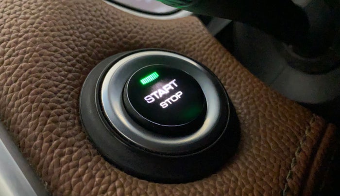 2021 MG HECTOR PLUS SHARP 1.5 PETROL TURBO CVT 6-STR, Petrol, Automatic, 1,14,945 km, Keyless Start/ Stop Button