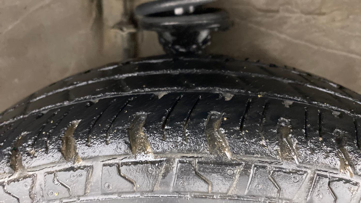 2013 Maruti Alto 800 LXI, Petrol, Manual, 32,083 km, Right Front Tyre Tread