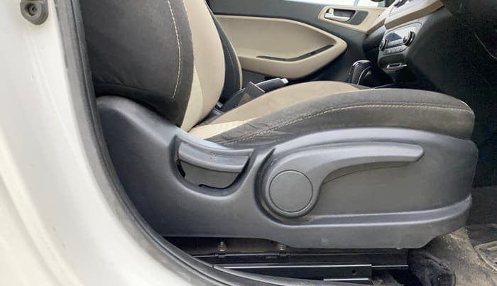 2019 Hyundai Elite i20 ASTA (O) CVT, Petrol, Automatic, 35,757 km, Driver Side Adjustment Panel