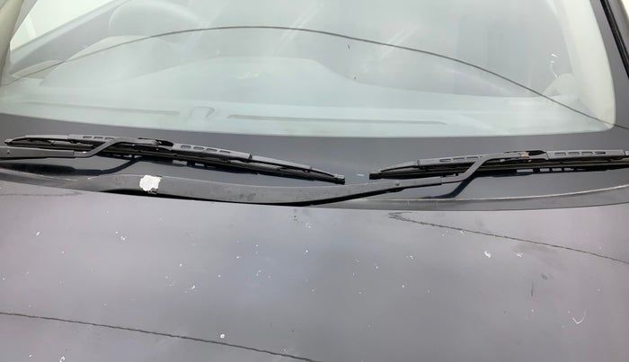 2015 Hyundai Creta S 1.6 PETROL, Petrol, Manual, 45,286 km, Front windshield - Wiper Blade Broken/Rusted