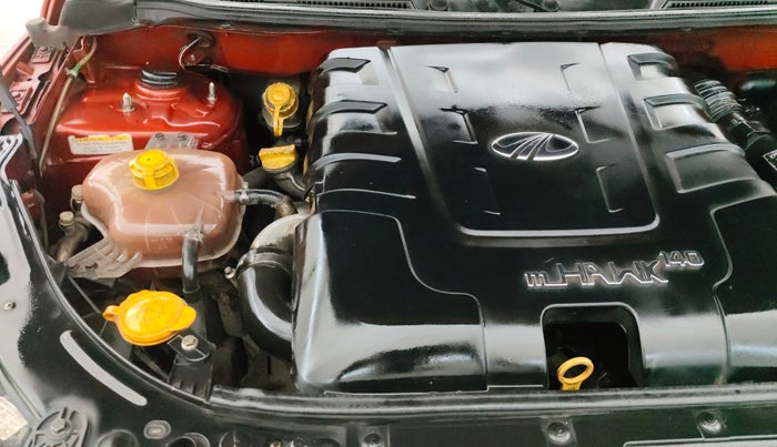 2017 Mahindra XUV500 W9, Diesel, Manual, 1,40,263 km, Engine View - Right