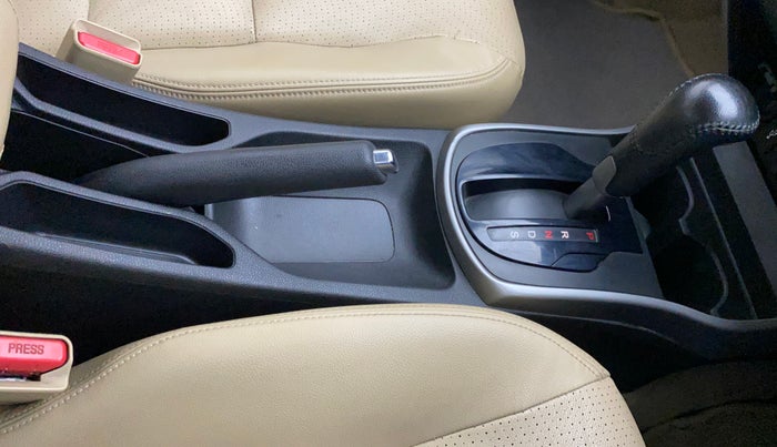 2016 Honda City 1.5L I-VTEC VX CVT, Petrol, Automatic, 92,236 km, Gear Lever