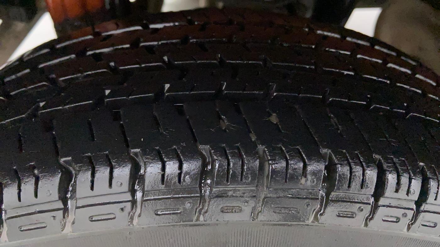 2018 Maruti Alto K10 LXI CNG (O), CNG, Manual, 30,957 km, Right Rear Tyre Tread