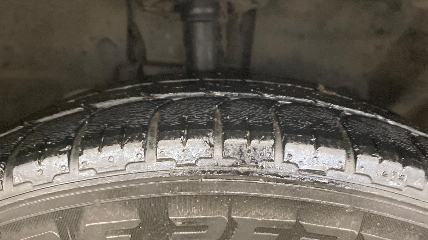 2014 Ford Ecosport TITANIUM 1.0L ECOBOOST, Petrol, Manual, 72,346 km, Right Front Tyre Tread
