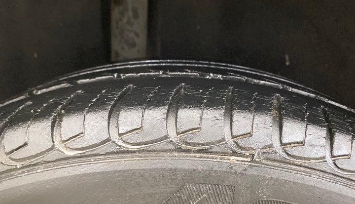 2014 Ford Ecosport TITANIUM 1.0L ECOBOOST, Petrol, Manual, 72,346 km, Right Rear Tyre Tread