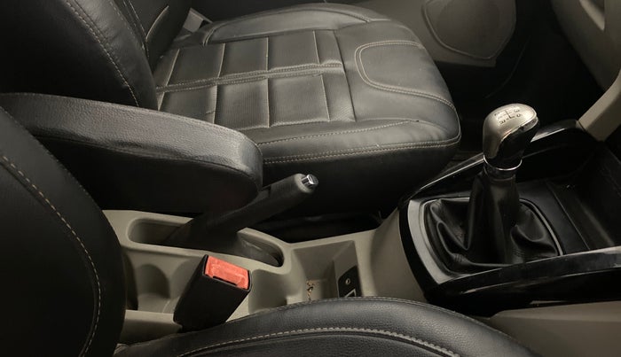 2014 Ford Ecosport TITANIUM 1.0L ECOBOOST, Petrol, Manual, 72,346 km, Gear Lever