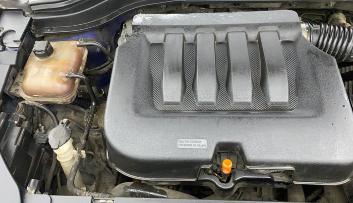 2021 Mahindra XUV700 AX 7 LUXURY P AT 7 STR, Petrol, Automatic, 1,21,757 km, Engine View - Right