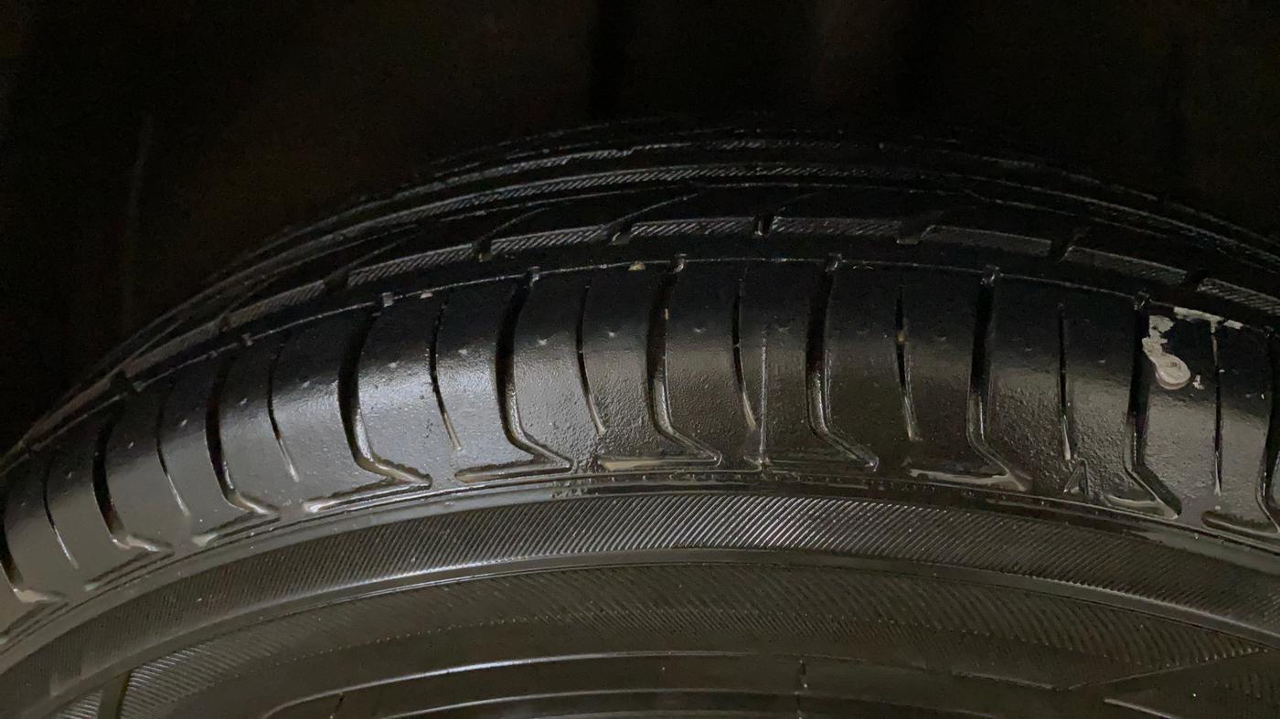 2020 Tata ALTROZ XE PETROL, Petrol, Manual, 61,819 km, Right Rear Tyre Tread