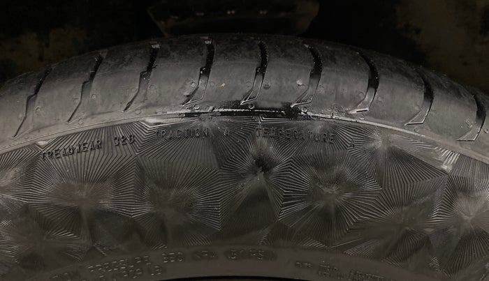 2022 Tata Harrier XZ PLUS 2.0L DARK EDITION, Diesel, Manual, 65,617 km, Right Front Tyre Tread