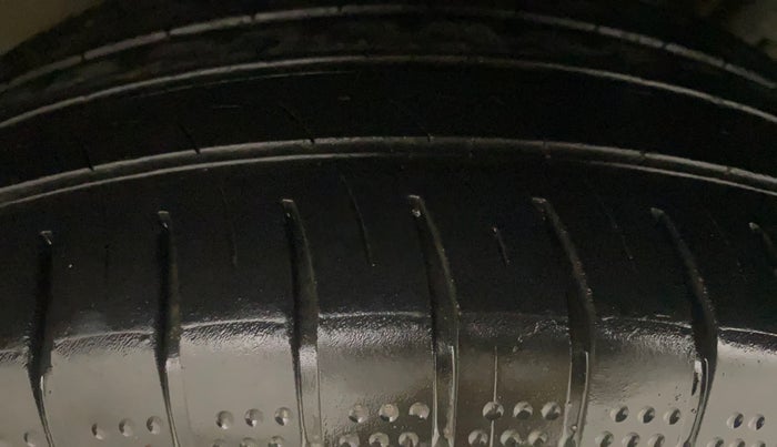 2020 Tata NEXON XZA PLUS SUNROOF DIESEL, Diesel, Automatic, 60,307 km, Left Rear Tyre Tread