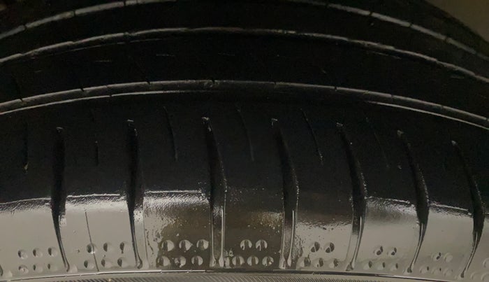 2020 Tata NEXON XZA PLUS SUNROOF DIESEL, Diesel, Automatic, 60,307 km, Right Rear Tyre Tread