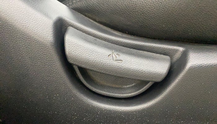 2014 Hyundai Grand i10 SPORTZ 1.2 KAPPA VTVT, Petrol, Manual, 41,453 km, Driver Side Adjustment Panel