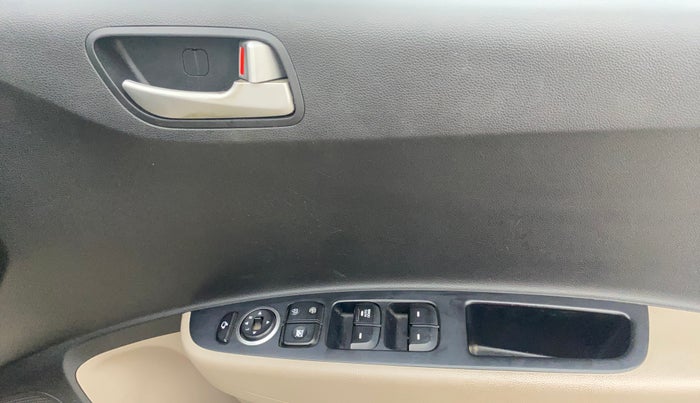 2014 Hyundai Grand i10 SPORTZ 1.2 KAPPA VTVT, Petrol, Manual, 41,453 km, Driver Side Door Panels Control