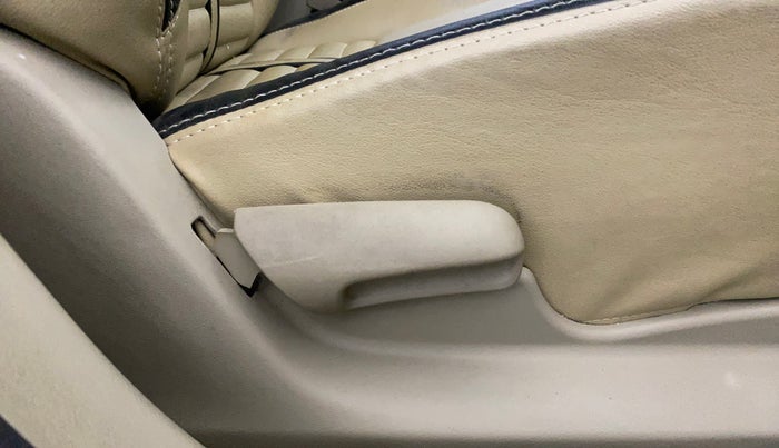 2019 Maruti Ciaz SIGMA 1.5 SHVS MT  PETROL, Petrol, Manual, 50,677 km, Driver Side Adjustment Panel