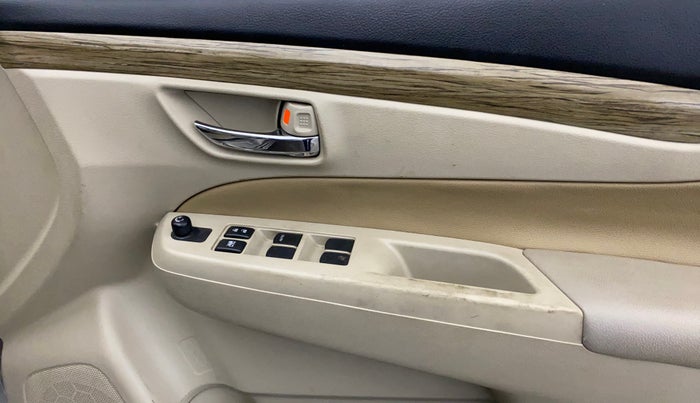 2019 Maruti Ciaz SIGMA 1.5 SHVS MT  PETROL, Petrol, Manual, 50,677 km, Driver Side Door Panels Control