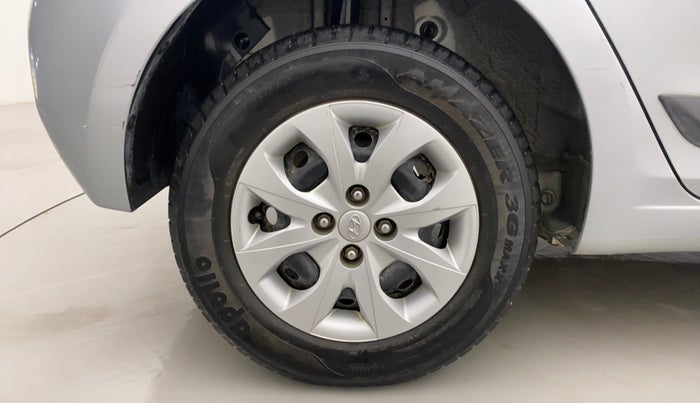 2018 Hyundai Elite i20 MAGNA 1.2, CNG, Manual, 24,973 km, Right Rear Wheel