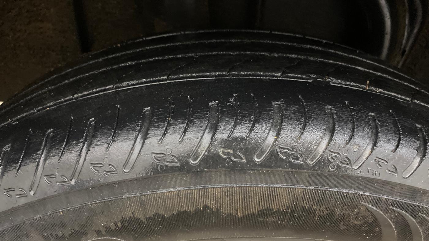 2021 Renault Kiger RXZ TURBO CVT, Petrol, Automatic, 74,919 km, Right Rear Tyre Tread