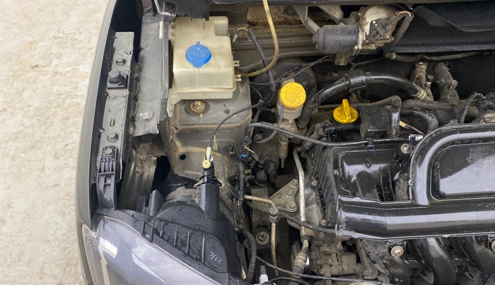 2018 Renault Kwid RXT 1.0 AMT, Petrol, Automatic, 45,654 km, Engine View - Right