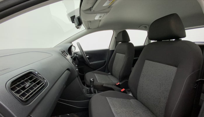 2018 Volkswagen Polo COMFORTLINE 1.0L MPI, Petrol, Manual, 1,01,851 km, Right Side Front Door Cabin