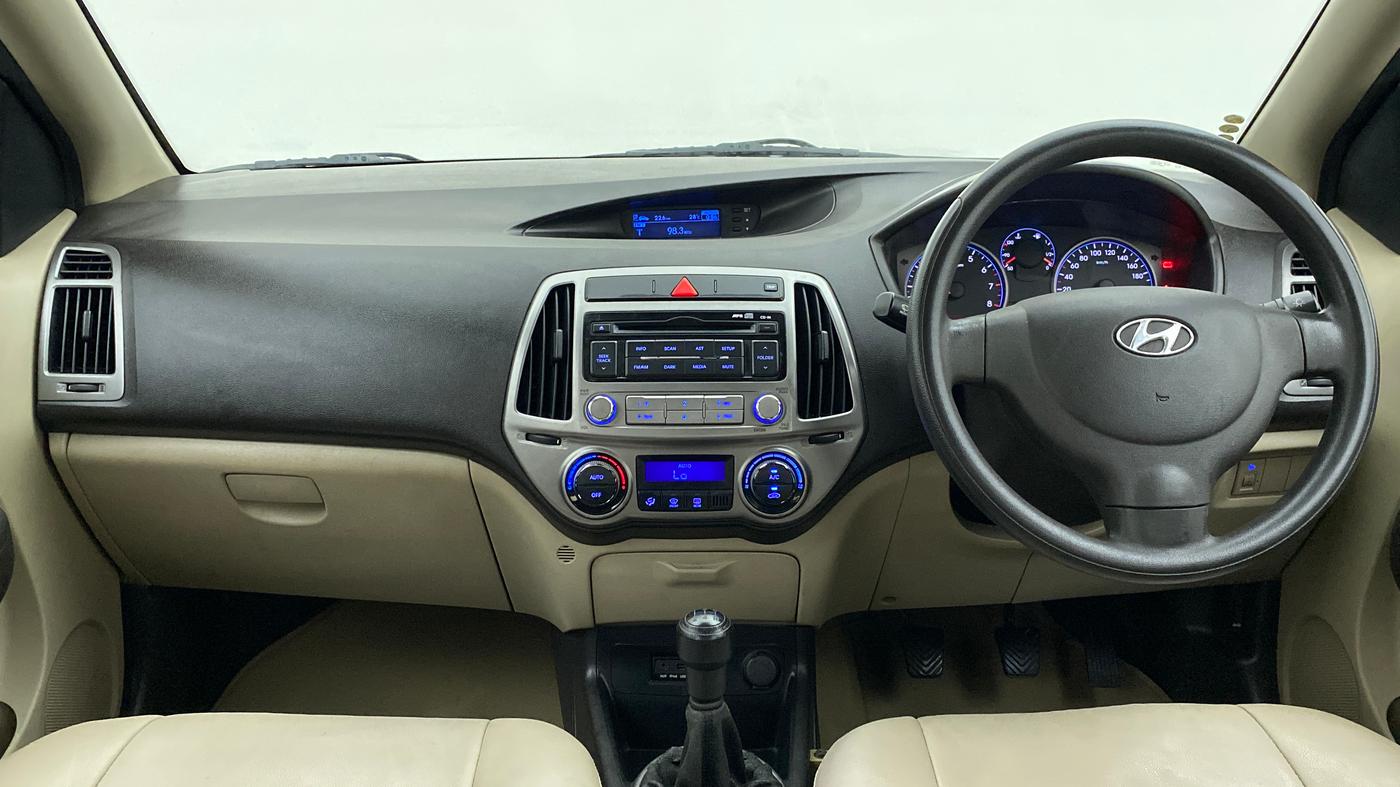 2013 Hyundai i20 MAGNA O 1.2, Petrol, Manual, 58,302 km, Dashboard