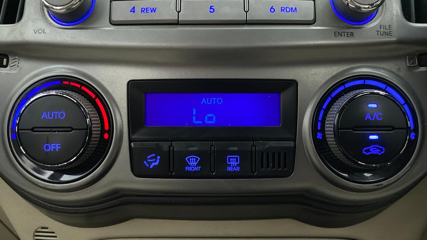 2013 Hyundai i20 MAGNA O 1.2, Petrol, Manual, 58,302 km, Automatic Climate Control