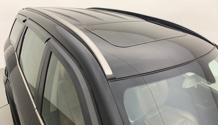2018 Mahindra XUV500 W11 (O), Diesel, Manual, 89,157 km, Roof