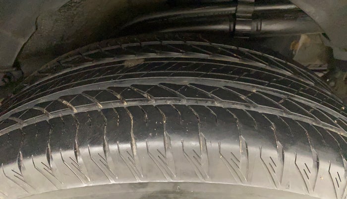 2018 Mahindra XUV500 W11 (O), Diesel, Manual, 89,157 km, Left Rear Tyre Tread