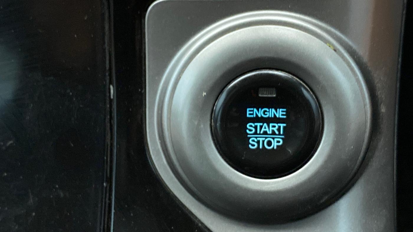 2020 Mahindra XUV500 W9, Diesel, Manual, 42,175 km, Keyless Start/ Stop Button