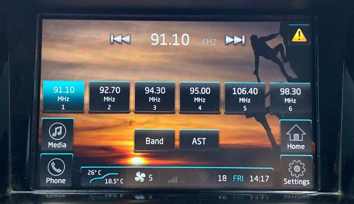 2020 Mahindra XUV500 W9, Diesel, Manual, 42,175 km, Touchscreen Infotainment System