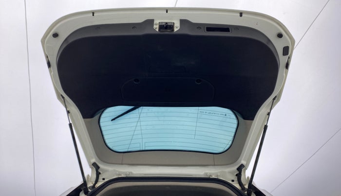 2020 Mahindra XUV500 W9, Diesel, Manual, 42,175 km, Boot Door Open