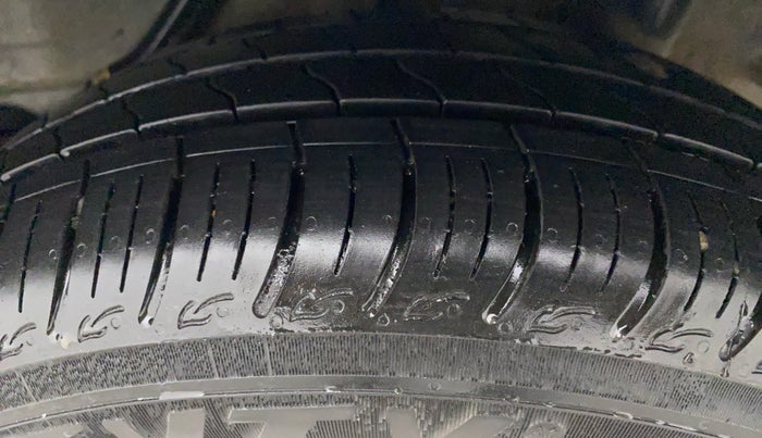 2016 Honda Amaze 1.2L I-VTEC S AT, Petrol, Automatic, 54,094 km, Left Rear Tyre Tread